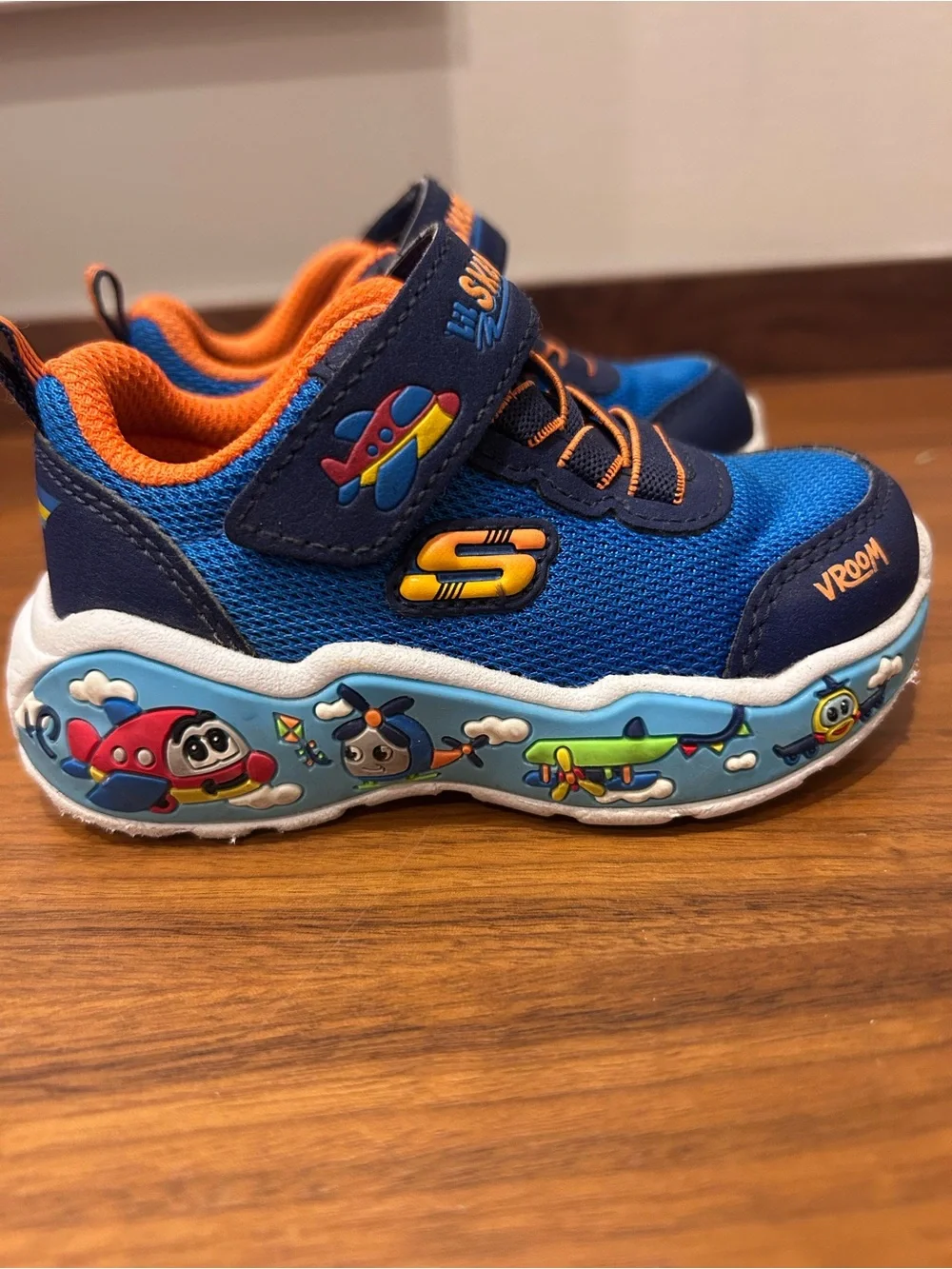 Skechers Kids Blue and Orange Airplane sneakers